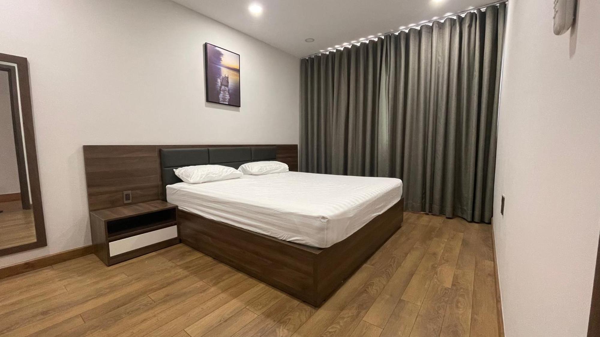 With Full Amenities * TP. Hồ Chí Minh
